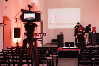 Potřebuješ se zREGENEROVAT? Doraž na konferenci TEDxYouth@Prague!